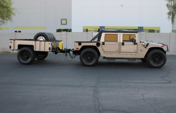 Hummer H1 side view