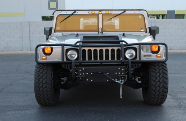 Hummer H1 front