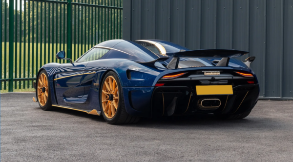 Koenigsegg Regera back side exterior