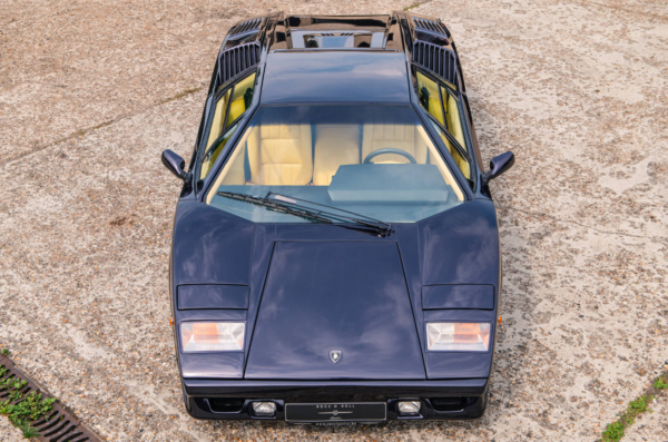 Lamborghini Countach front