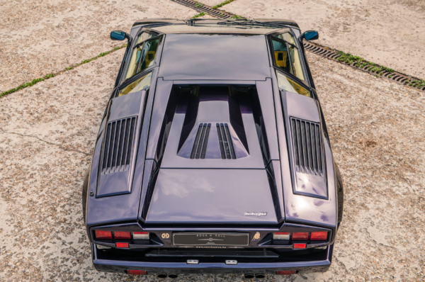 Lamborghini Countach back