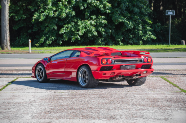 Lamborghini Diablo SV back