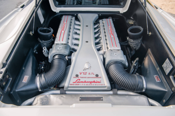 Lamborghini Diablo SV engine bay