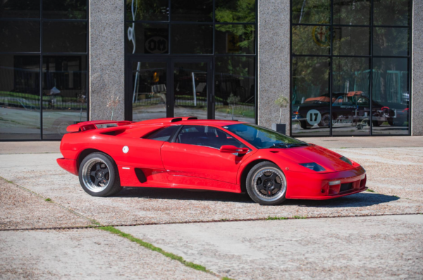 Lamborghini Diablo SV side