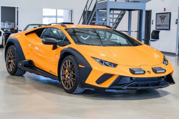 Lamborghini Huracan bitcoin, crypto, luxury cars