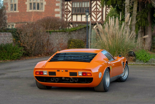 Lamborghini Miura P400 S back