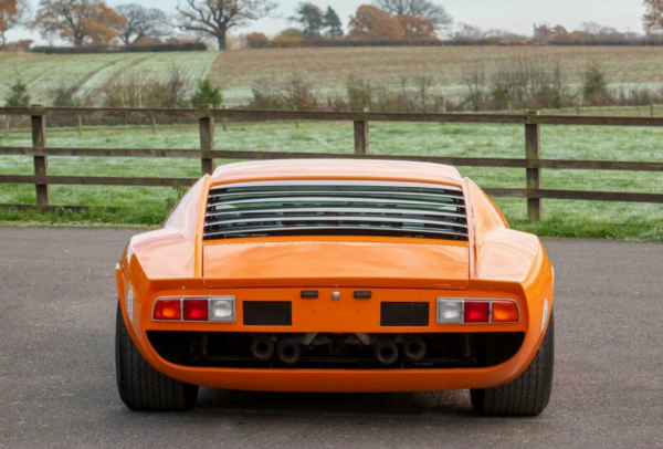 Lamborghini Miura P400 S back