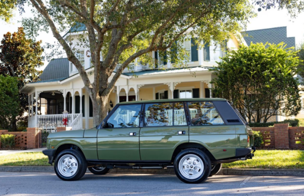 Land Rover Range Rover side