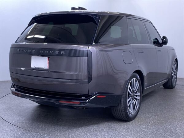 Land Rover Range Rover exterior