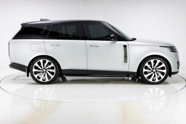 Land Rover Range Rover side