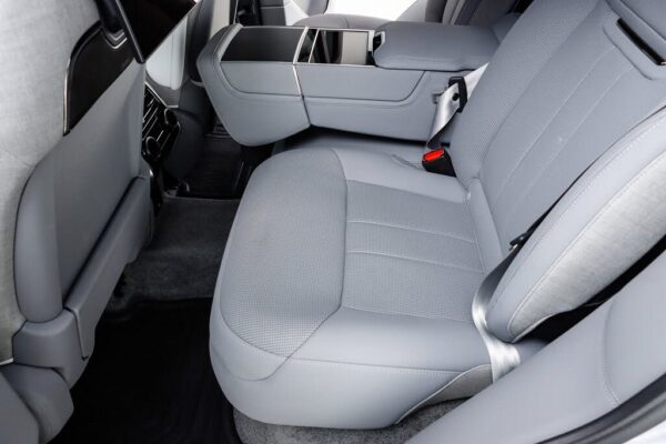 Land Rover Range Rover rear seat