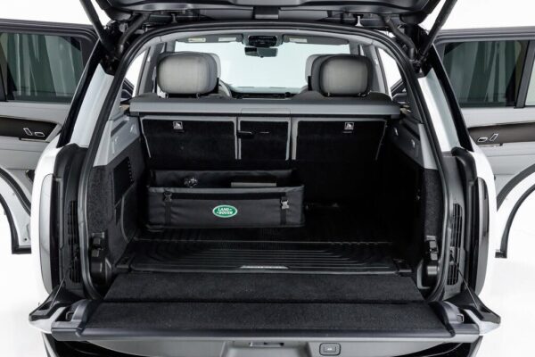 Land Rover Range Rover boot