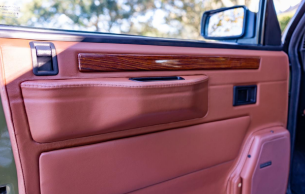 Land Rover Range Rover door