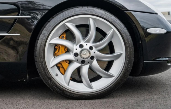 Mercedes-Benz SLR wheel