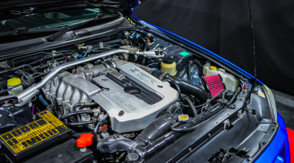 Nissan Skyline GTT R34 engine bay