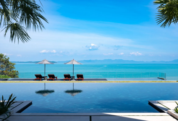 Phuket Thailand Villa swimming pool, sea