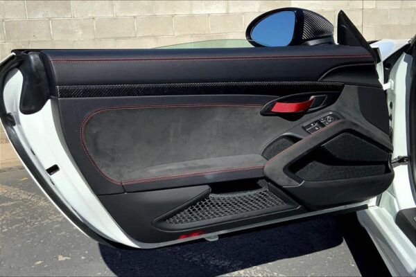 Porsche 718 Boxster door