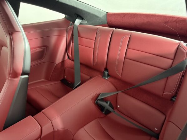 Porsche 911 rear seat