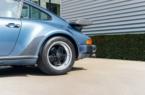 Porsche 911 Turbo wheel