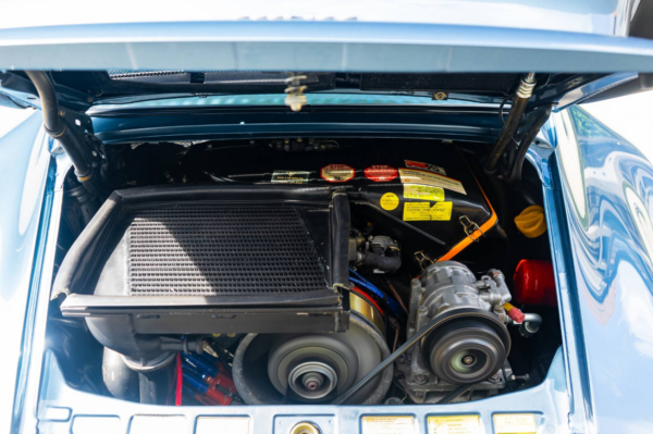 Porsche 911 Turbo engine bay