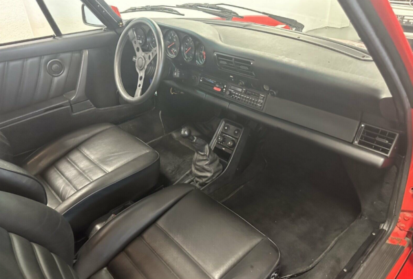 Porsche 911 Turbo cockpit