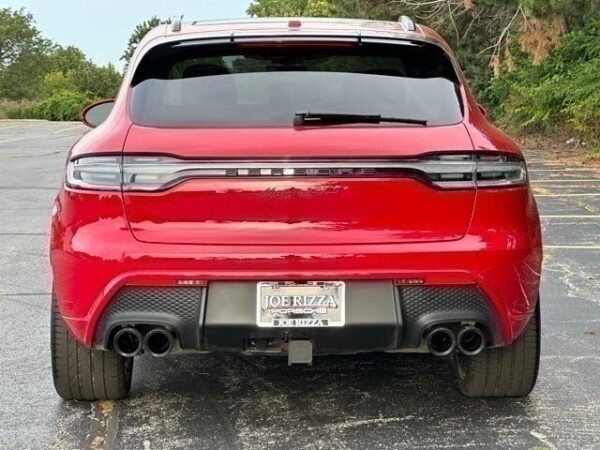 Porsche Macan back