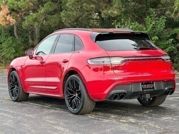 2024 Porsche Macan GTS - immagine 2