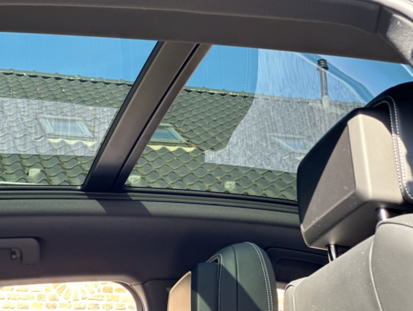 Porsche Macan T sunroof