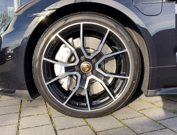 Porsche Taycan wheel