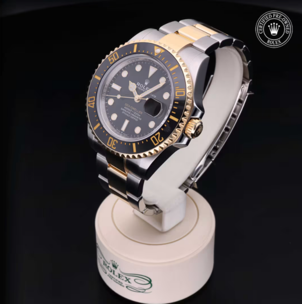 Pre-Owned | Rolex Sea-Dweller dial