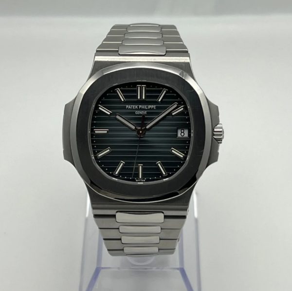 Pre-Owned USA | Patek Philippe Nautilus dial