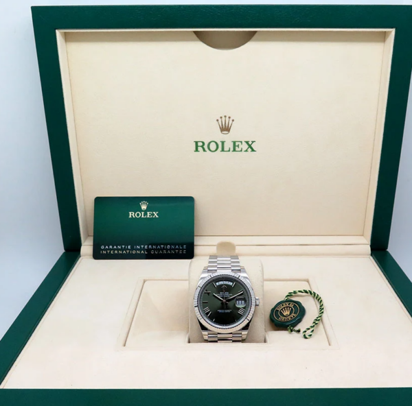 Pre-Owned Rolex Day-Date Platinum Green Dial - Image 6