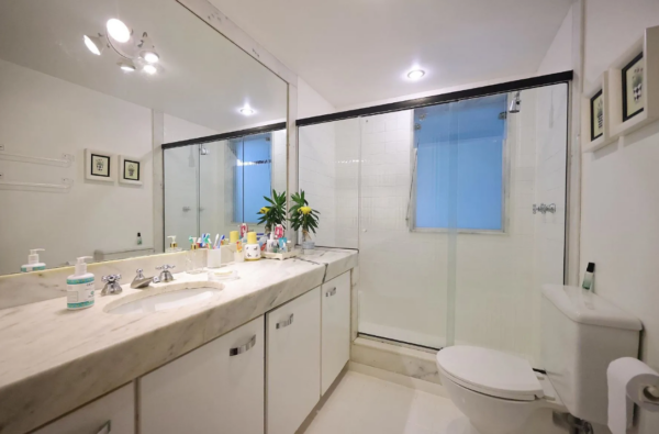 Rio de Janeiro Brazil House bathroom