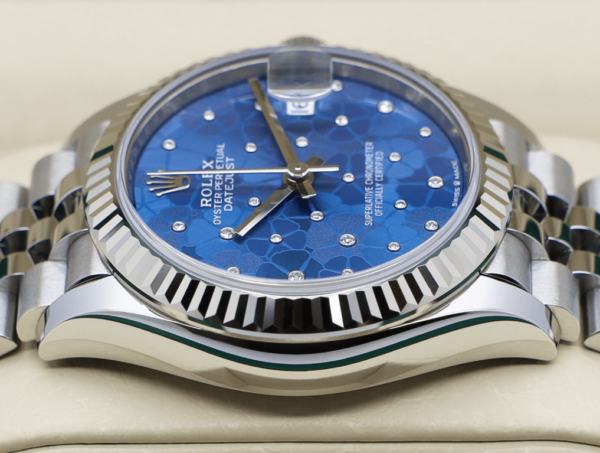 Rolex Datejust 31 Azzurro-Blue Floral Dial bezel