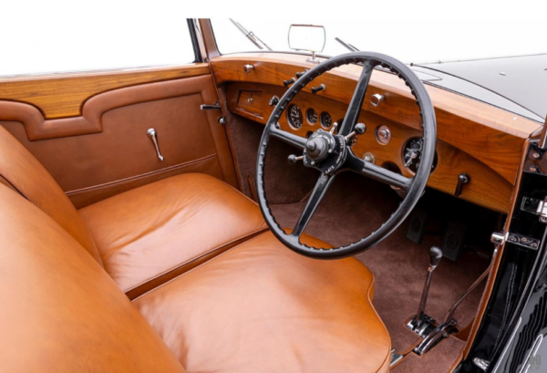 Rolls-Royce Phantom II steering wheel