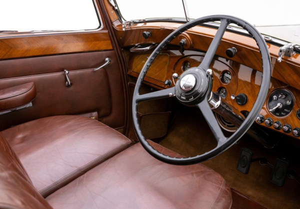 Rolls-Royce Phantom III steering wheel