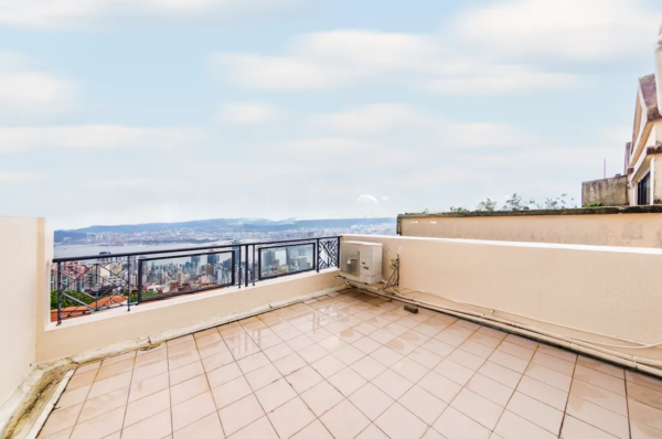 Abergeldie Hong Kong Apartment rooftop