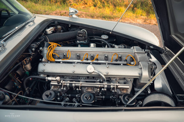 Aston Martin DB5 engine bay