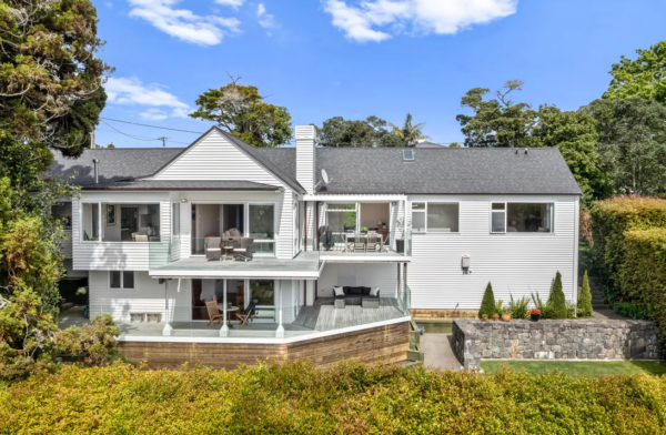 Auckland New Zealand House bitcoin, crypto, luxury homes