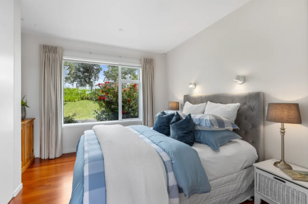 Auckland New Zealand House bedroom