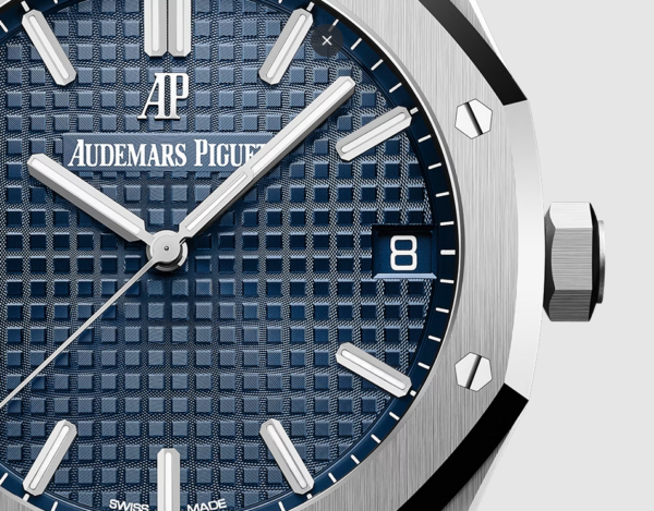 Audemars Piguet Royal Oak crown