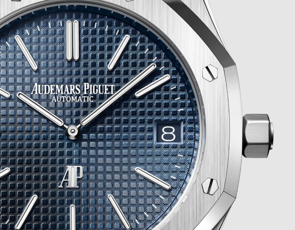 Audemars Piguet Royal Oak crown