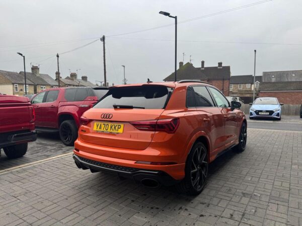 Audi RS Q3 back