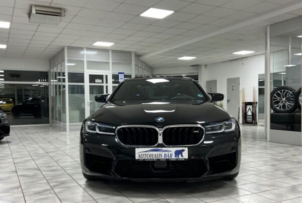 BMW M5 front