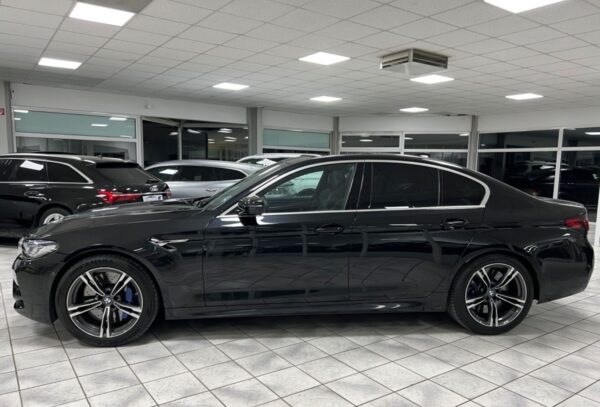 BMW M5 side