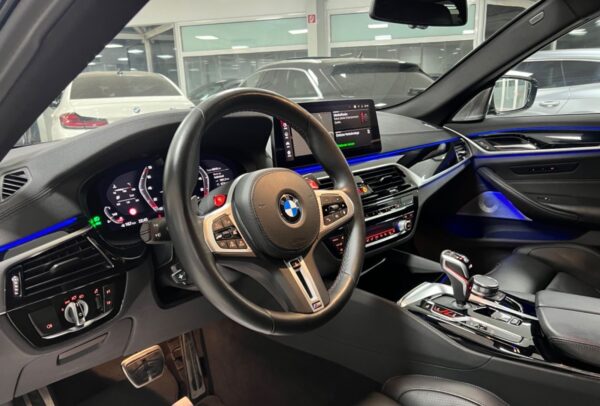 BMW M5 cockpit