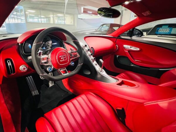 Bugatti Chiron cockpit