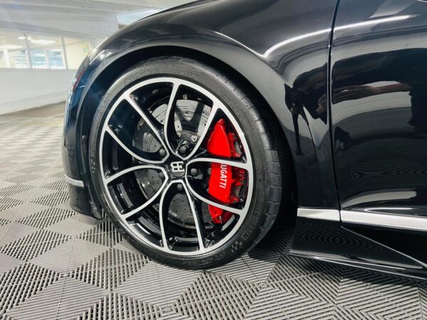 Bugatti Chiron wheel