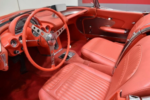 Chevrolet Corvette front seat, cockpit