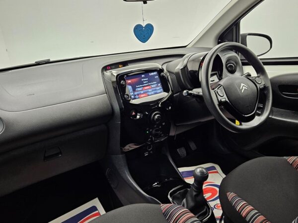 Citroen C1 cockpit